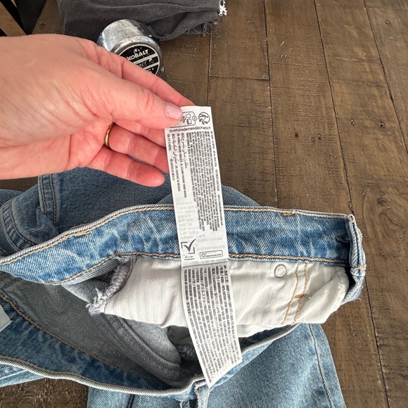 Abercrombie & Fitch Light Blue Cropped Jeans - Picture 5 of 5